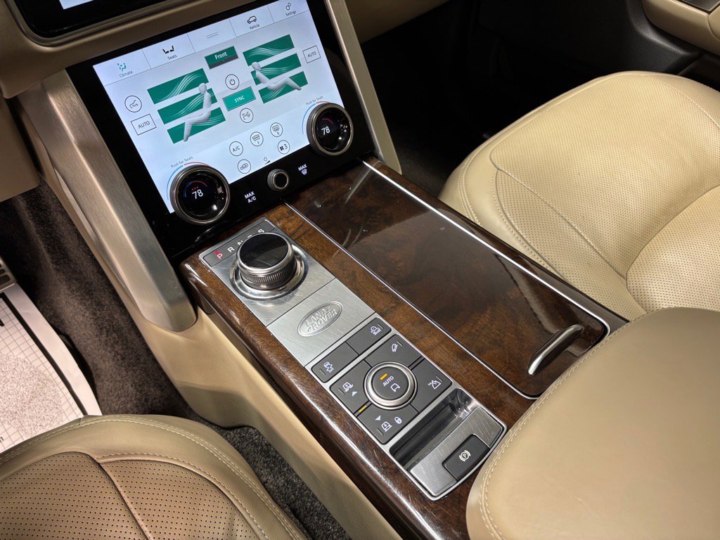 Used 2022 Land Rover Range Rover Westminster Edition image 14