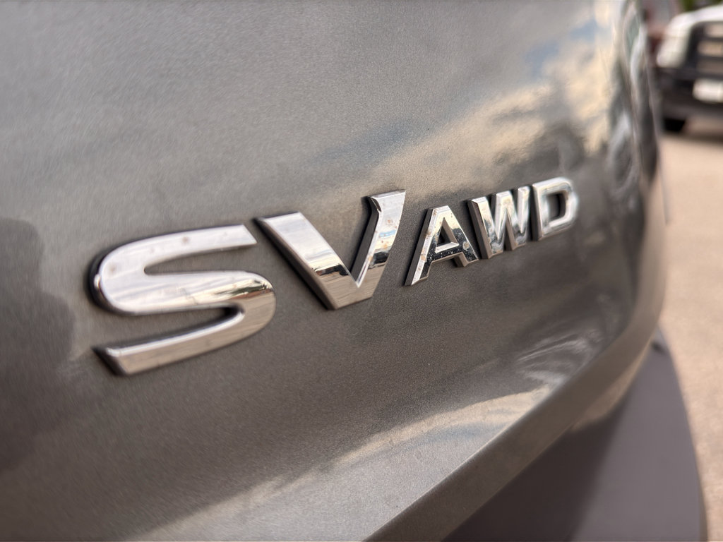 Used 2023 Nissan Rogue SV AWD/4WD image 10