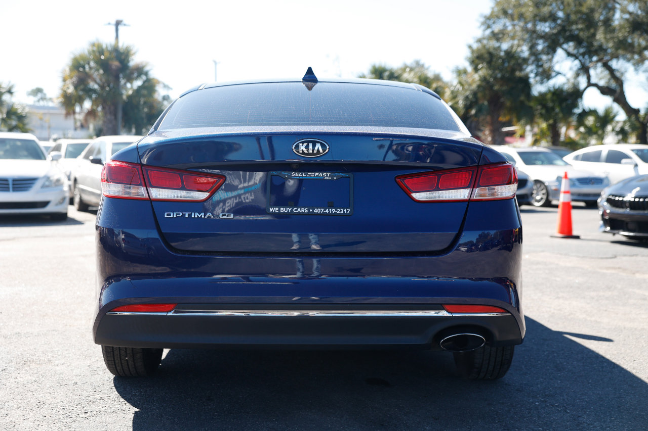 Used 2017 Kia Optima LX image 7