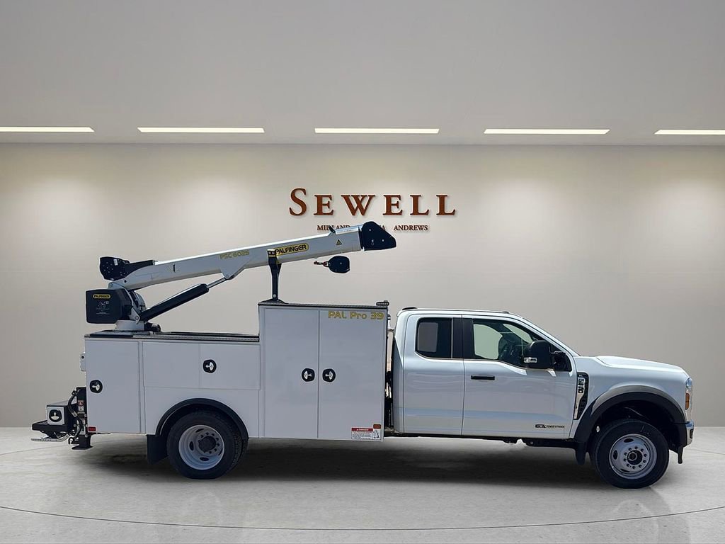 New 2024 Ford F550 4x4 SuperCab Super Duty image 6