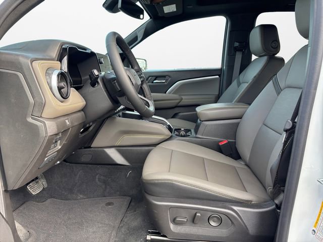 New 2025 Chevrolet Colorado ZR2 w/ Off-Road Front Bumper Package image 9