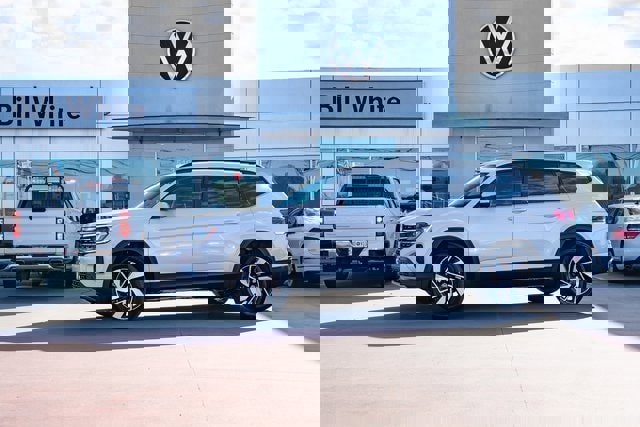 New 2026 Volkswagen Atlas SE