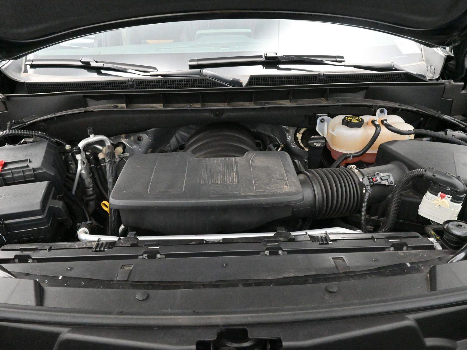 Used 2023 GMC Yukon AT4 w/ AT4 Premium Plus Package image 43