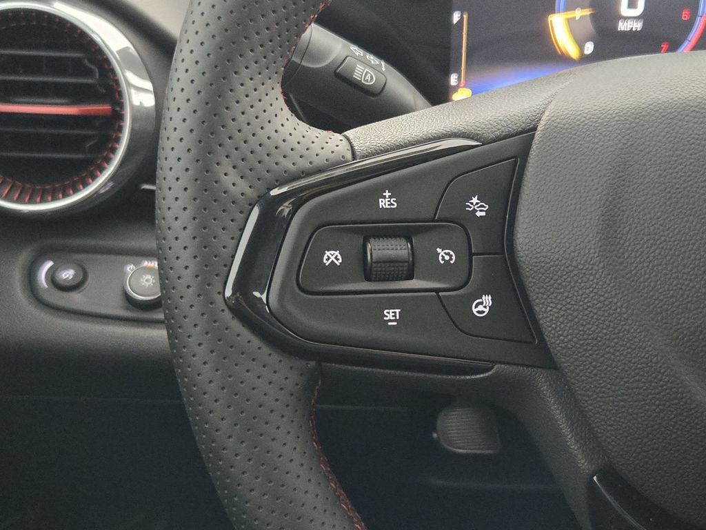 New 2026 Chevrolet Trax RS w/ Driver Confidence Package FWD image 31