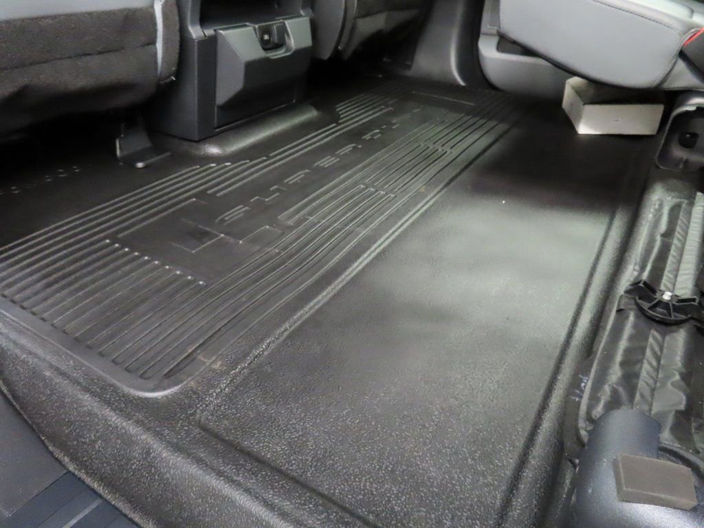 Used 2024 Ford F550 4x4 Crew Cab Super Duty image 59