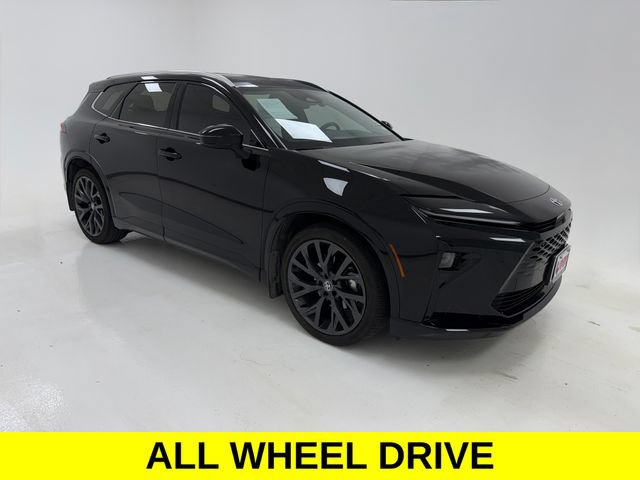 Used 2025 Toyota Crown Signia w/ Advanced Technology Package