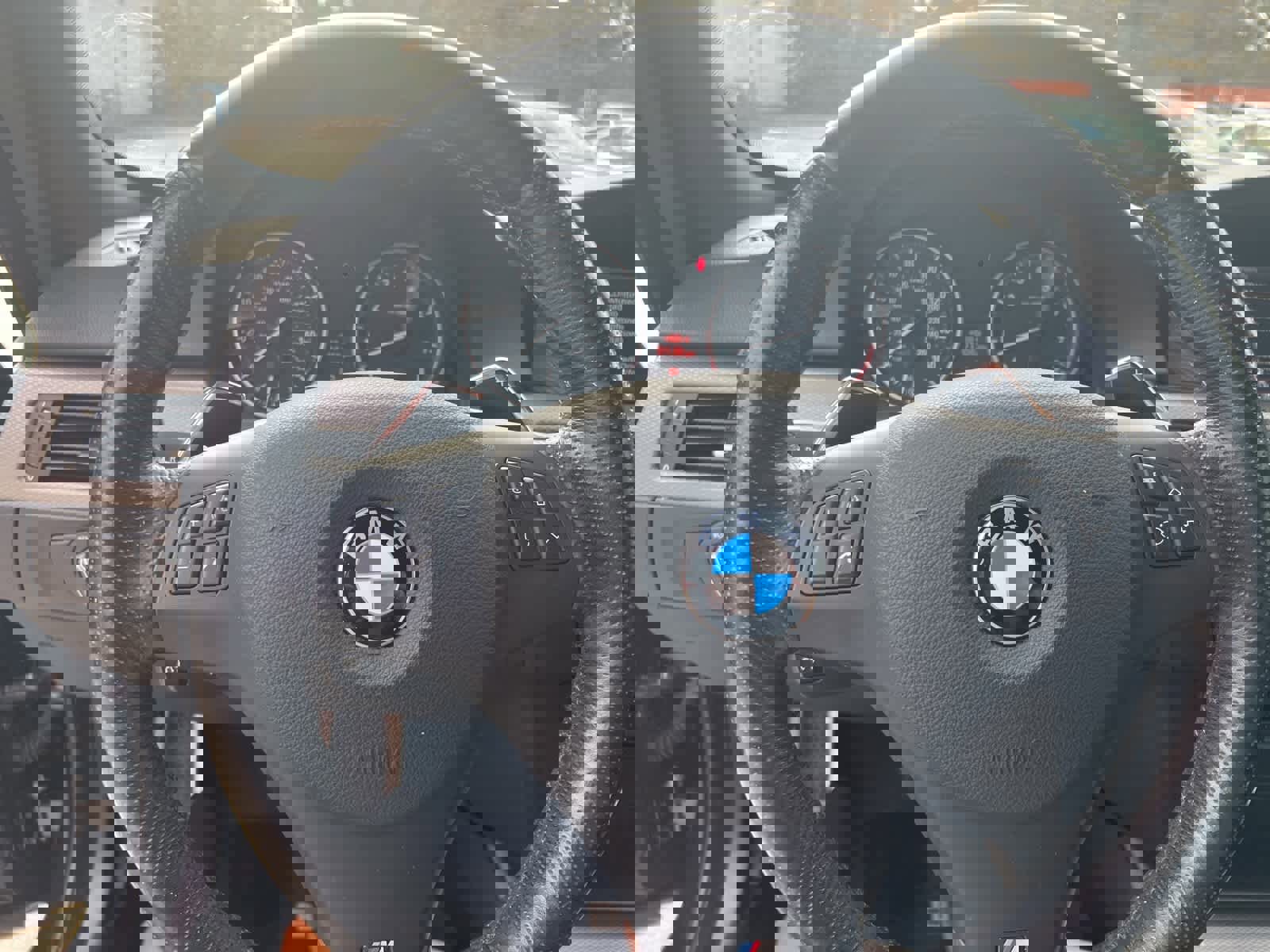 Used 2013 BMW 335i Convertible image 21