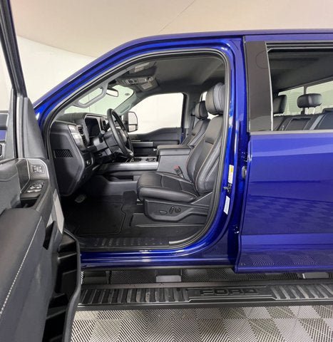 New 2026 Ford F250 Lariat w/ Black Appearance Package image 8