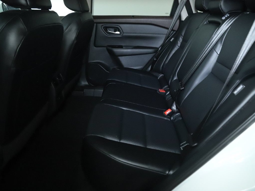 Certified 2023 Nissan Rogue SV w/ SV Premium B Package AWD/4WD image 14