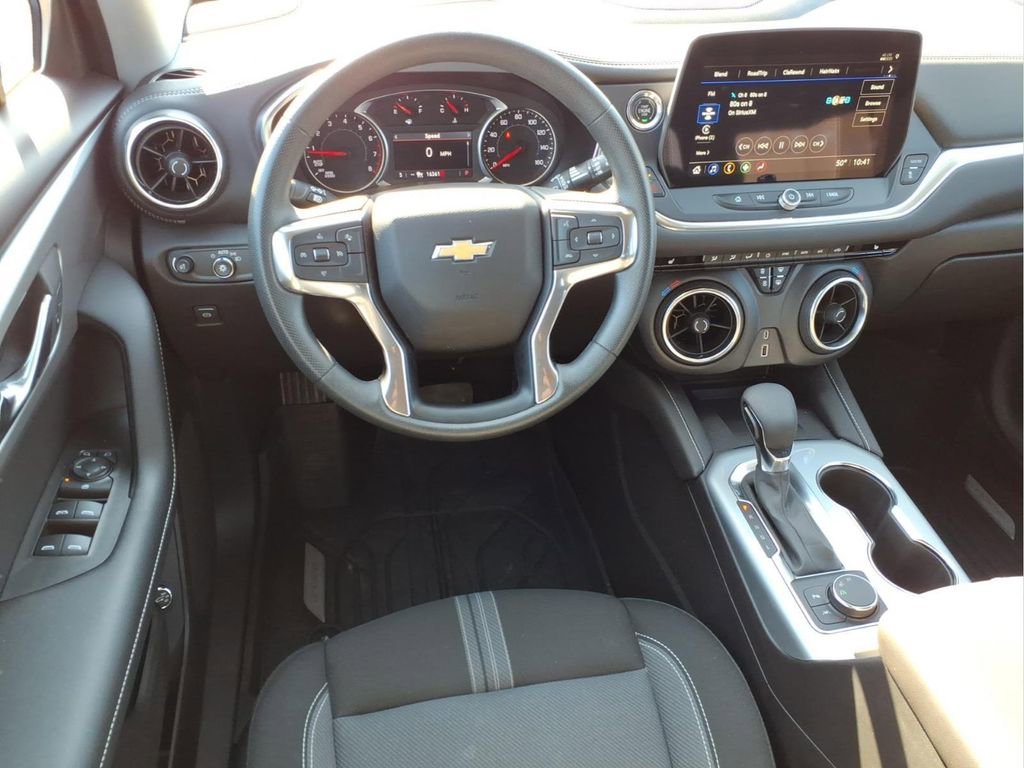 Certified 2024 Chevrolet Blazer LT w/ Convenience Package FWD image 13