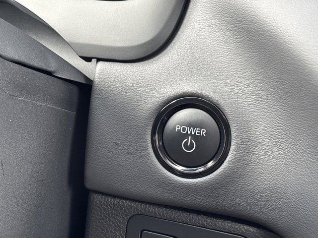 Used 2025 Toyota Tundra Platinum image 32