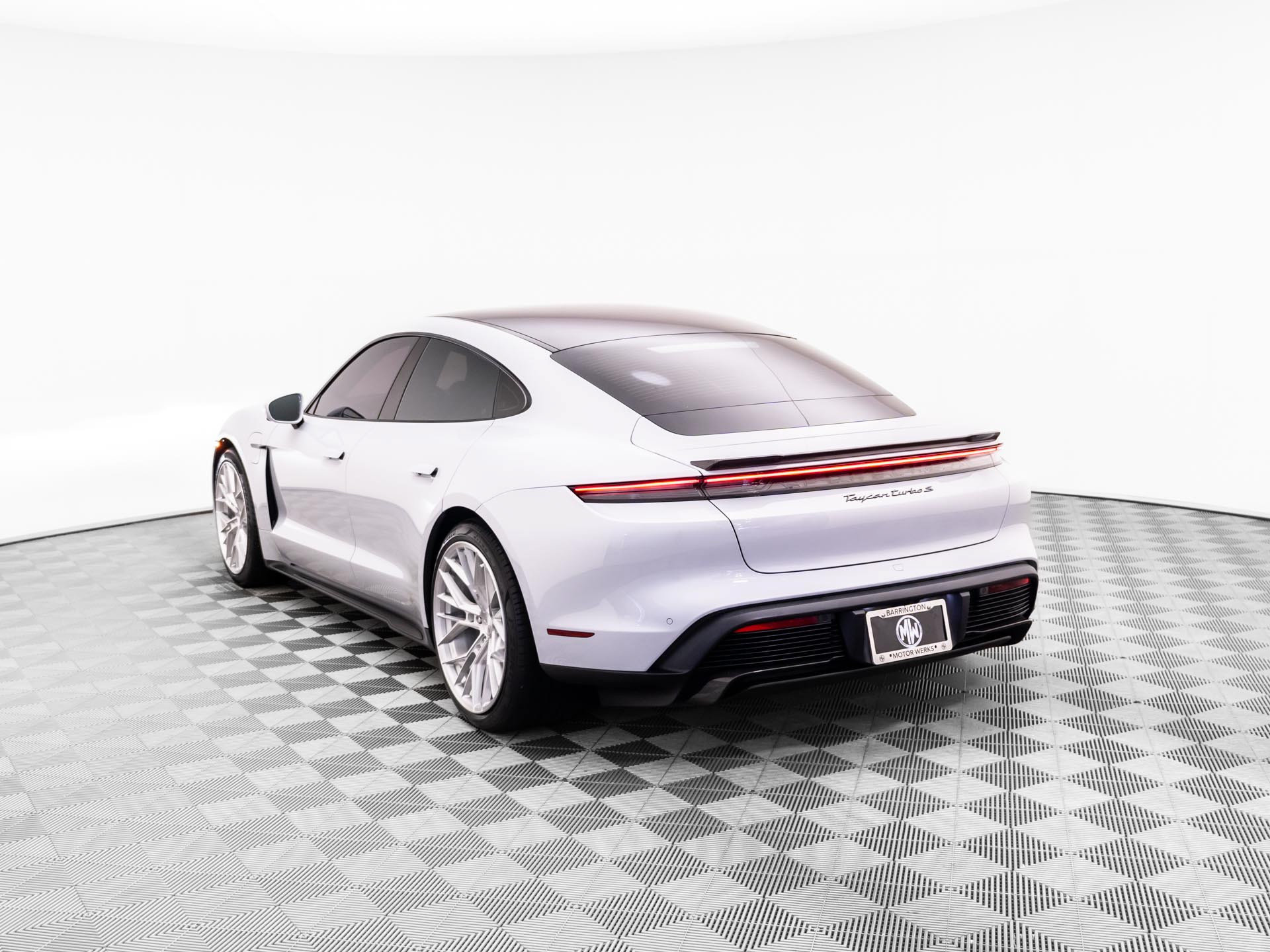 Used 2021 Porsche Taycan AWD/4WD image 3