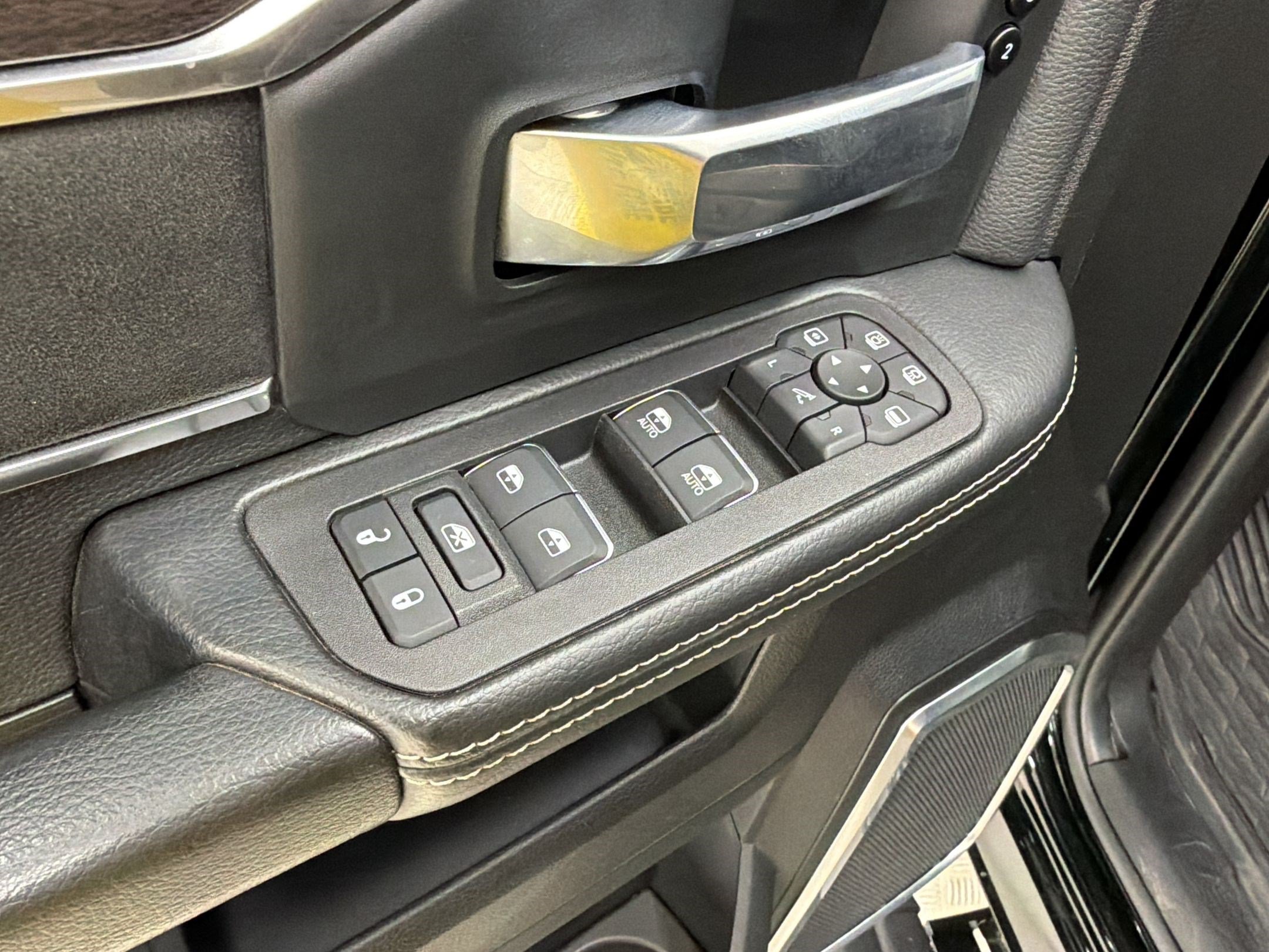 Used 2025 RAM 2500 Laramie w/ Night Edition AWD/4WD image 26