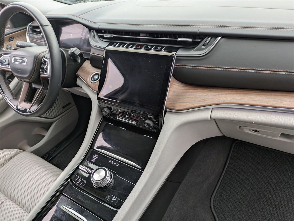 Used 2021 Jeep Grand Cherokee L Summit w/ Advanced Protech Group IV image 40