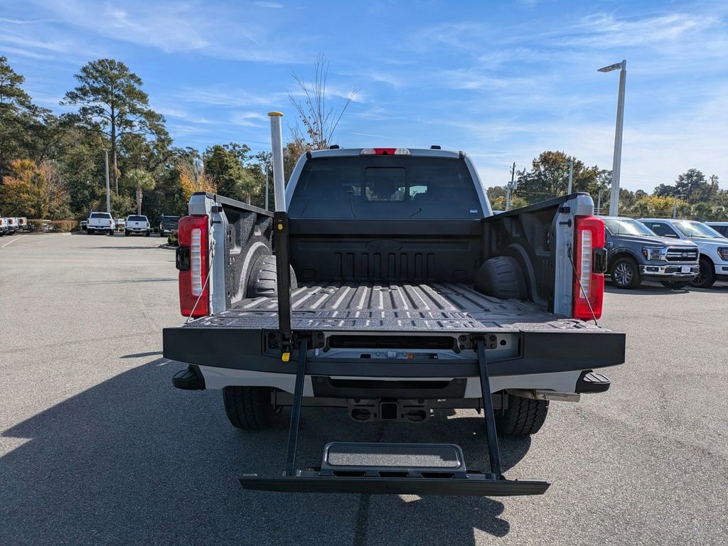New 2026 Ford F350 Lariat w/ Black Appearance Package image 13