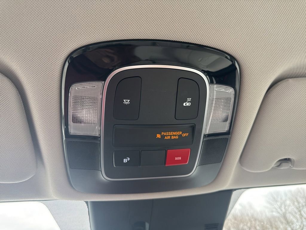 Certified 2025 Hyundai Sonata SEL image 37