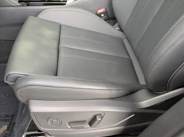 New 2025 Audi Q5 Prestige image 4