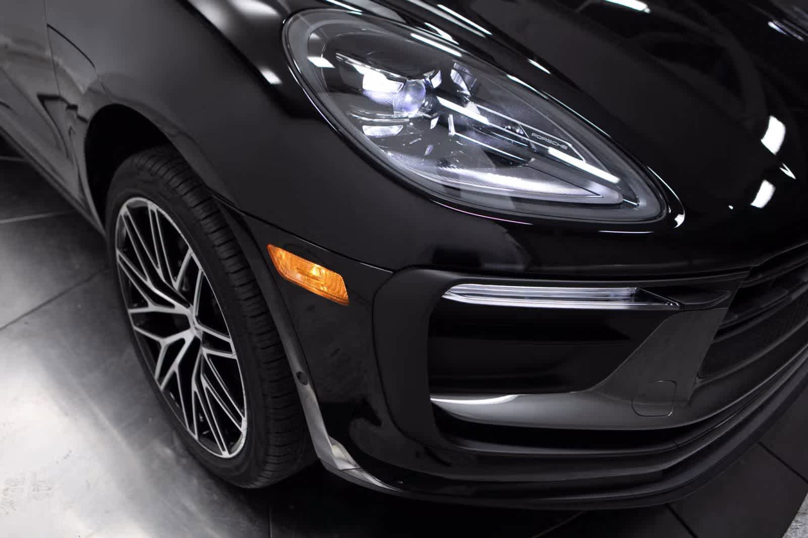 Certified 2026 Porsche Macan Turbo AWD/4WD image 12