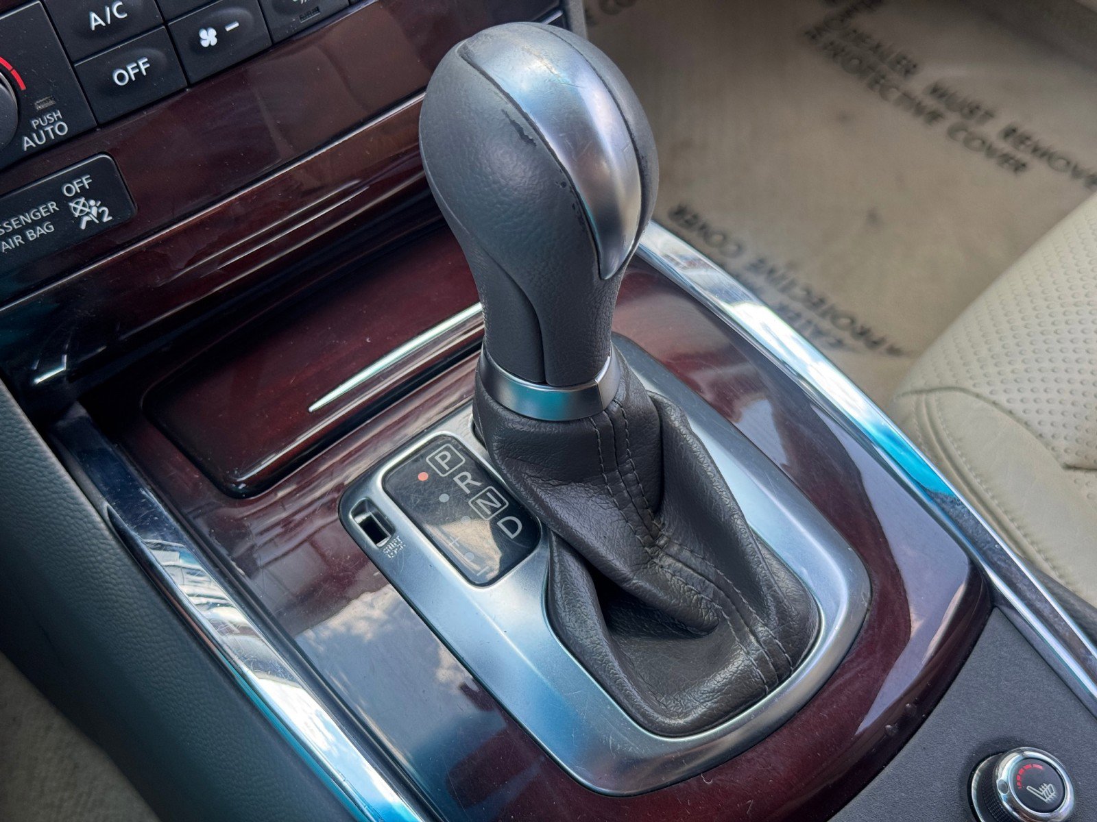 Used 2011 INFINITI G37 Journey w/ Premium Pkg image 30