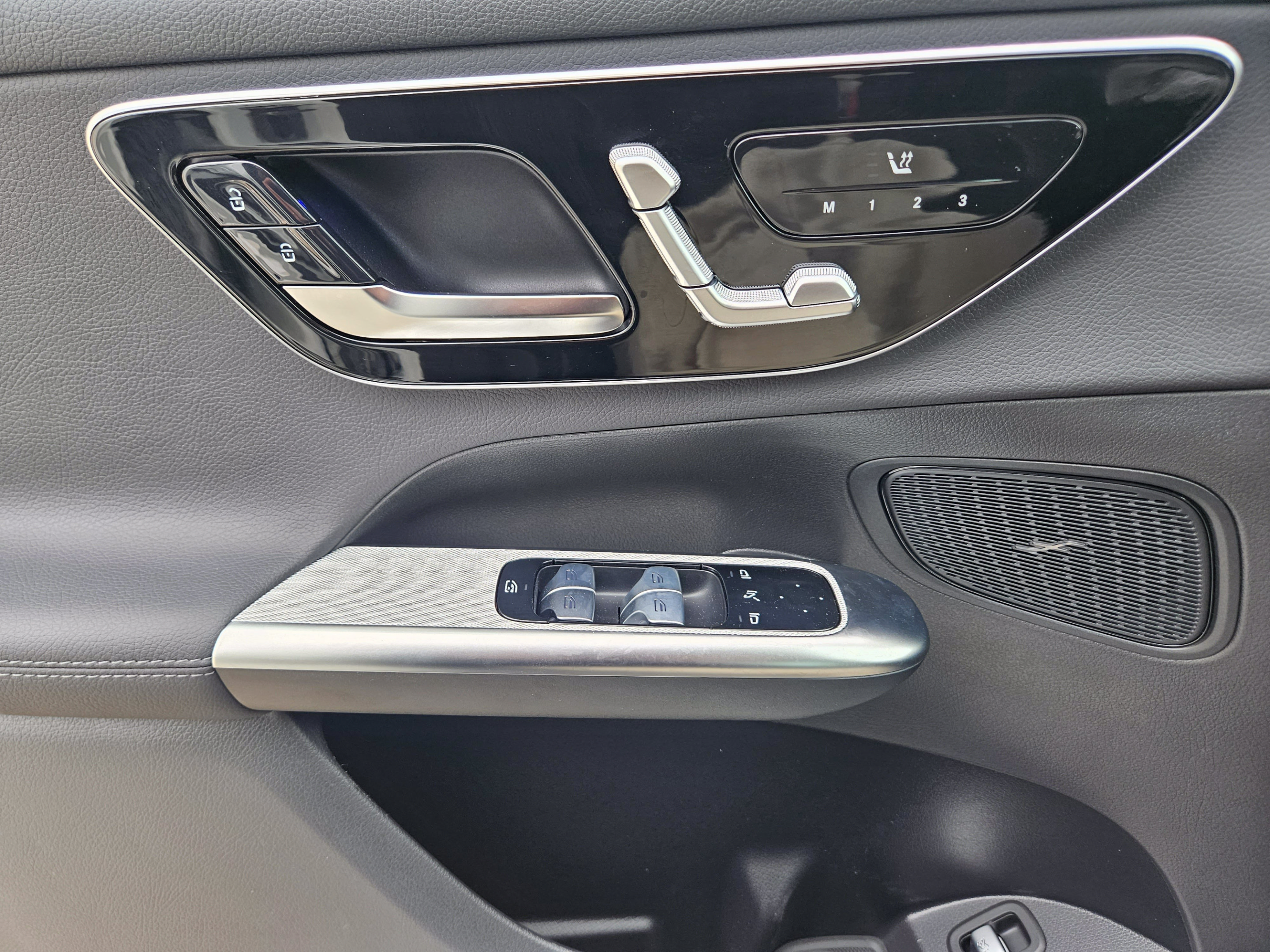 Certified 2026 Mercedes-Benz GLC 300 image 14