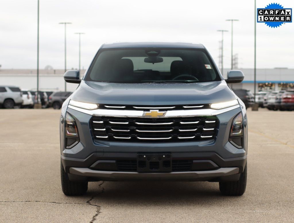 Used 2025 Chevrolet Equinox LT FWD image 2