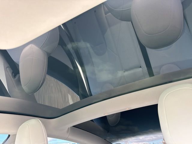 Used 2020 Tesla Model 3 Performance image 29