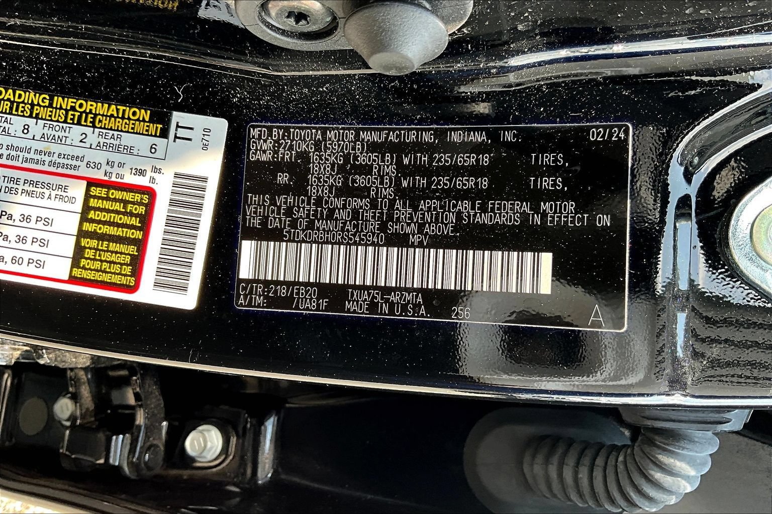 Used 2024 Toyota Highlander XLE AWD/4WD image 18