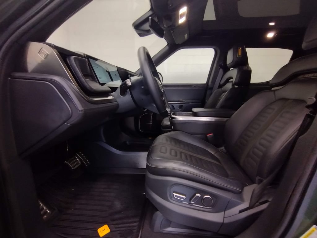 Used 2022 Rivian R1T Adventure AWD/4WD image 19