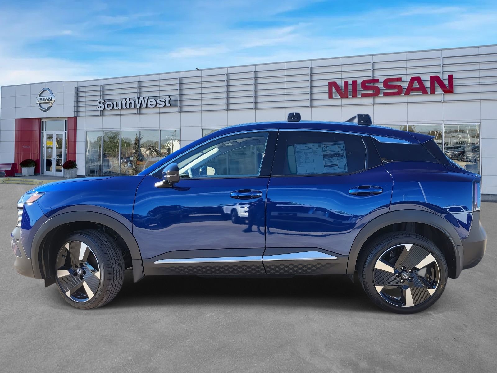 New 2026 Nissan Kicks SR w/ Cold Weather Package FWD image 9