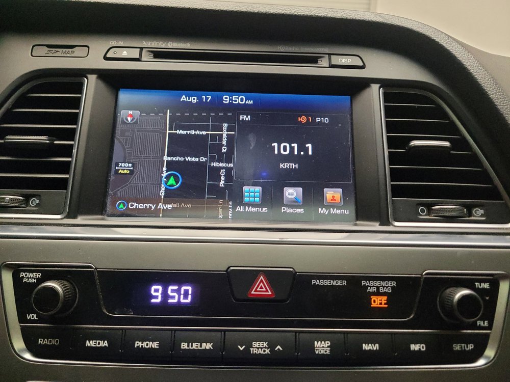 Used 2016 Hyundai Sonata Limited w/ Option Group 05 FWD image 25
