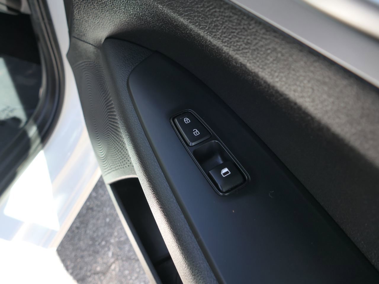 Used 2023 Kia Forte LXS w/ LXS Technology Package image 26