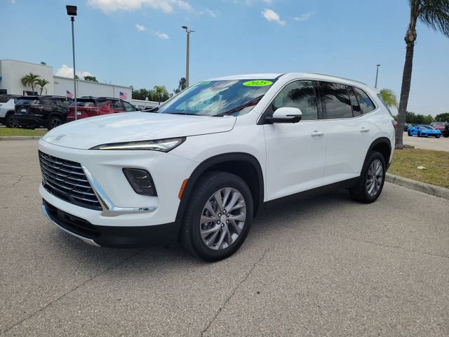 Certified 2025 Buick Enclave Preferred FWD image 2