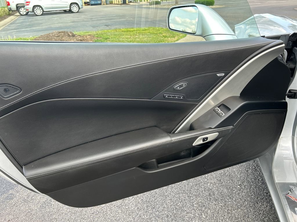 Used 2016 Chevrolet Corvette Z06 w/ 2LZ Preferred Equipment Group image 17