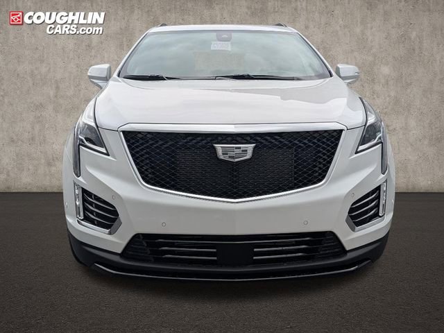New 2025 Cadillac XT5 Sportv w/ LPO, Blue Accent Package image 2