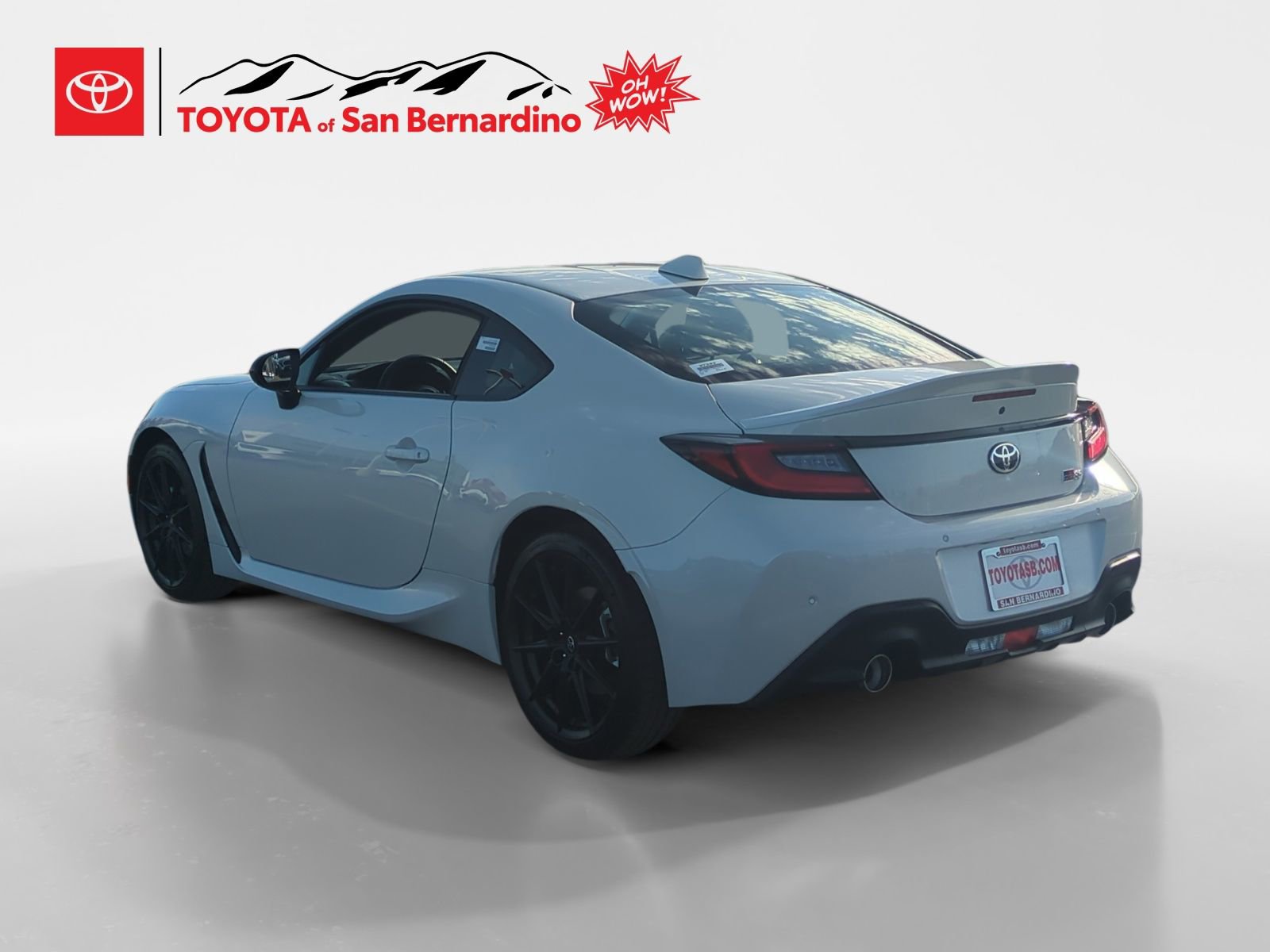 New 2026 Toyota GR86 Premium RWD image 3