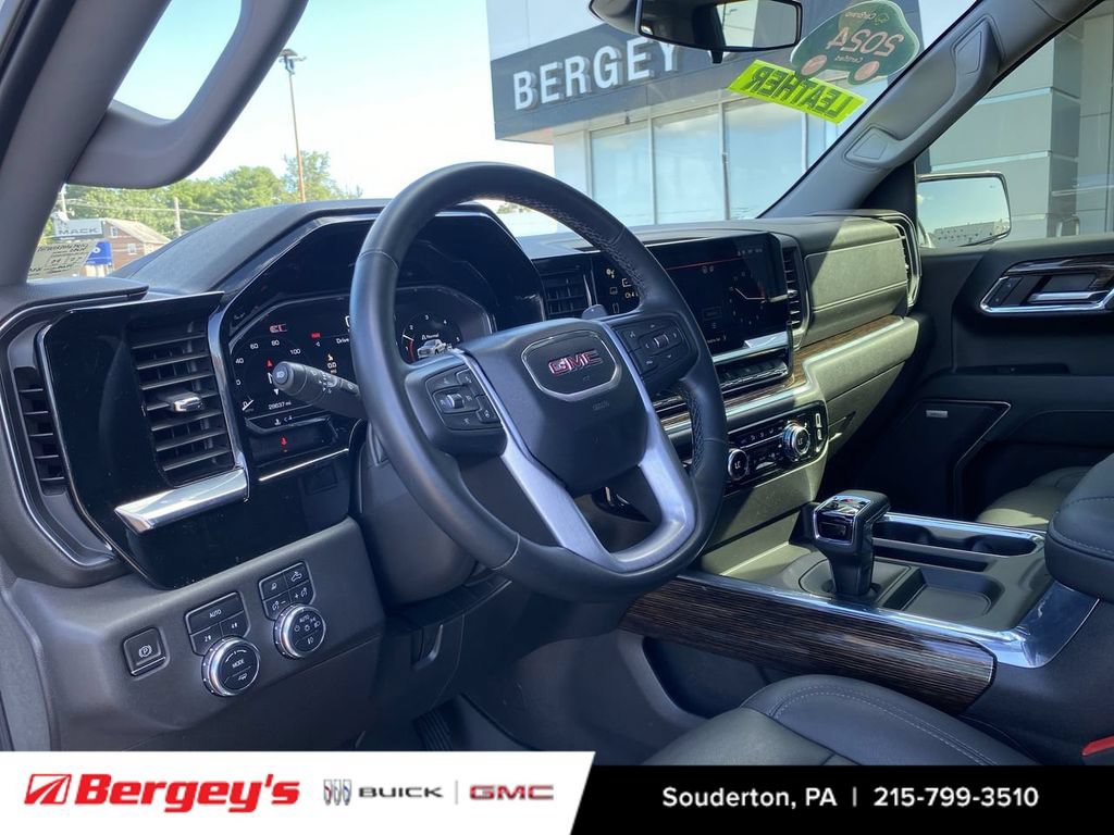 Used 2024 GMC Sierra 1500 Elevation w/ Elevation Premium Package AWD/4WD image 12