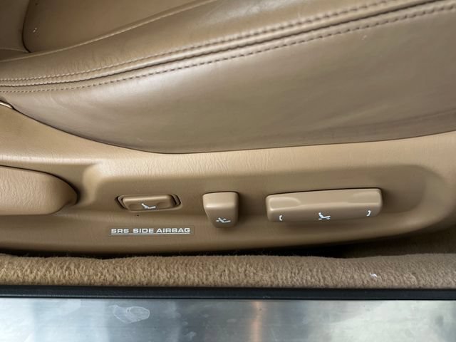 Used 2006 Lexus SC 430 Convertible w/ Preferred Accessory Pkg RWD image 39