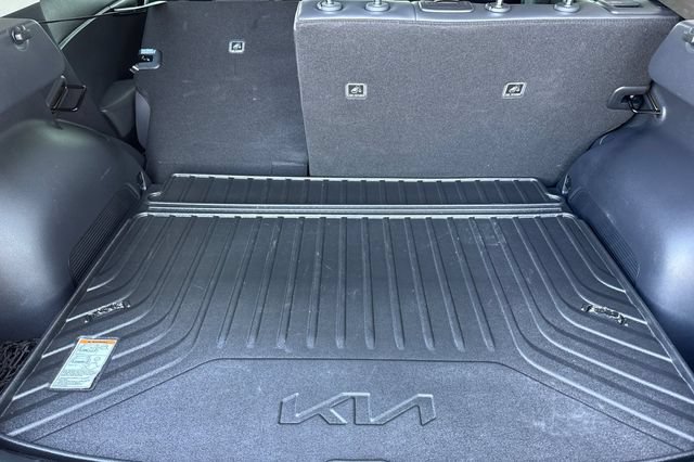 Certified 2025 Kia Niro EX Touring FWD image 20