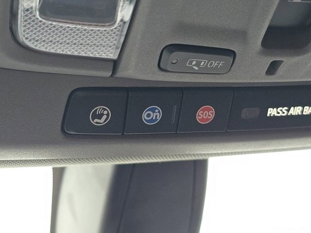 Used 2020 Chevrolet Silverado 1500 LT w/ All-Star Edition image 9