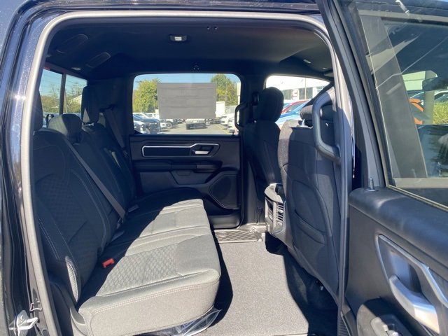 New 2026 RAM 1500 4x4 Crew Cab image 29