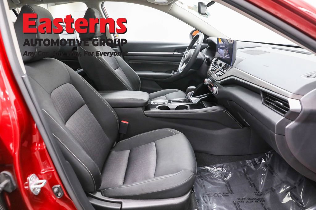 Used 2023 Nissan Altima 2.5 SV w/ SV Premium Package image 24