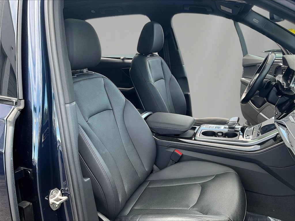 Used 2023 Audi Q7 2.0T Premium Plus w/ Premium Plus Package AWD/4WD image 28