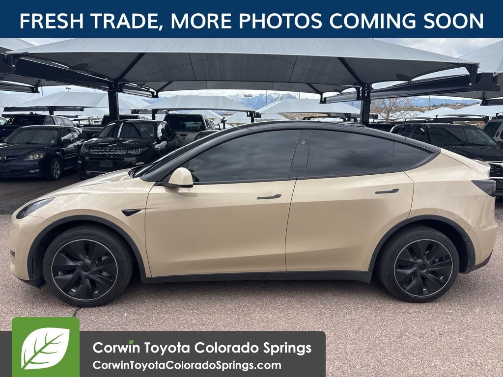 Used 2024 Tesla Model Y Long Range AWD/4WD image 4