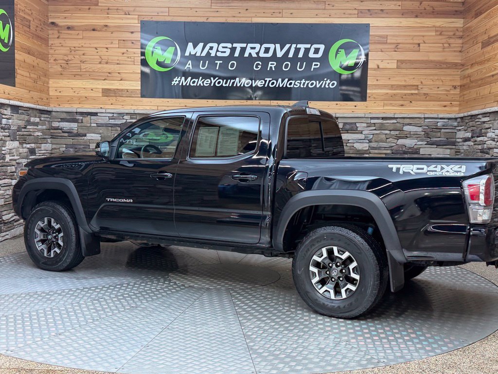 Used 2020 Toyota Tacoma TRD Off-Road w/ TRD Premium Off Road Package AWD/4WD image 16