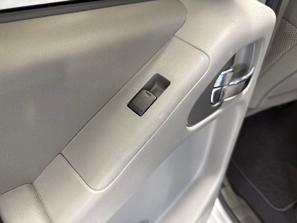 Used 2019 Nissan Frontier SV AWD/4WD image 16