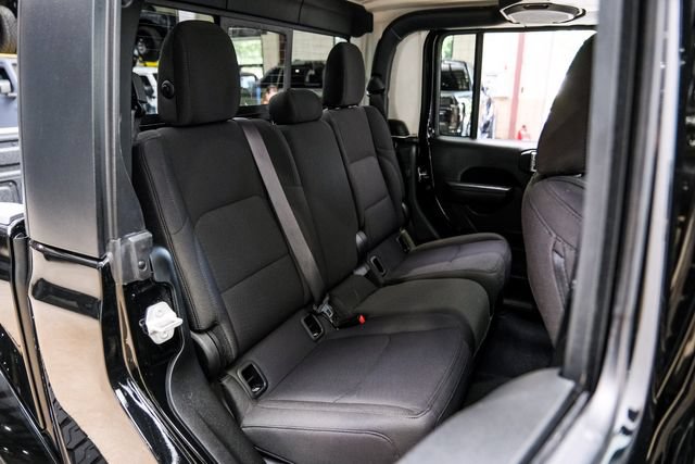 Used 2023 Jeep Gladiator Sport AWD/4WD image 56