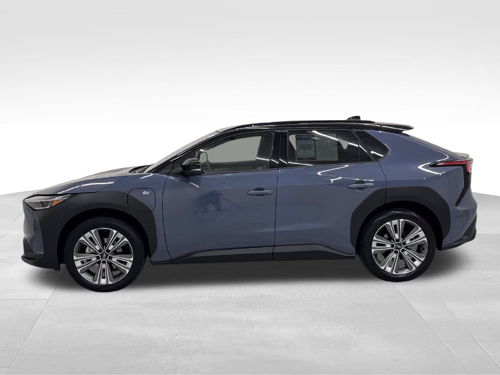 Certified 2023 Subaru Solterra AWD image 3