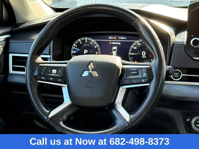 Used 2024 Mitsubishi Outlander SE Black Edition image 13