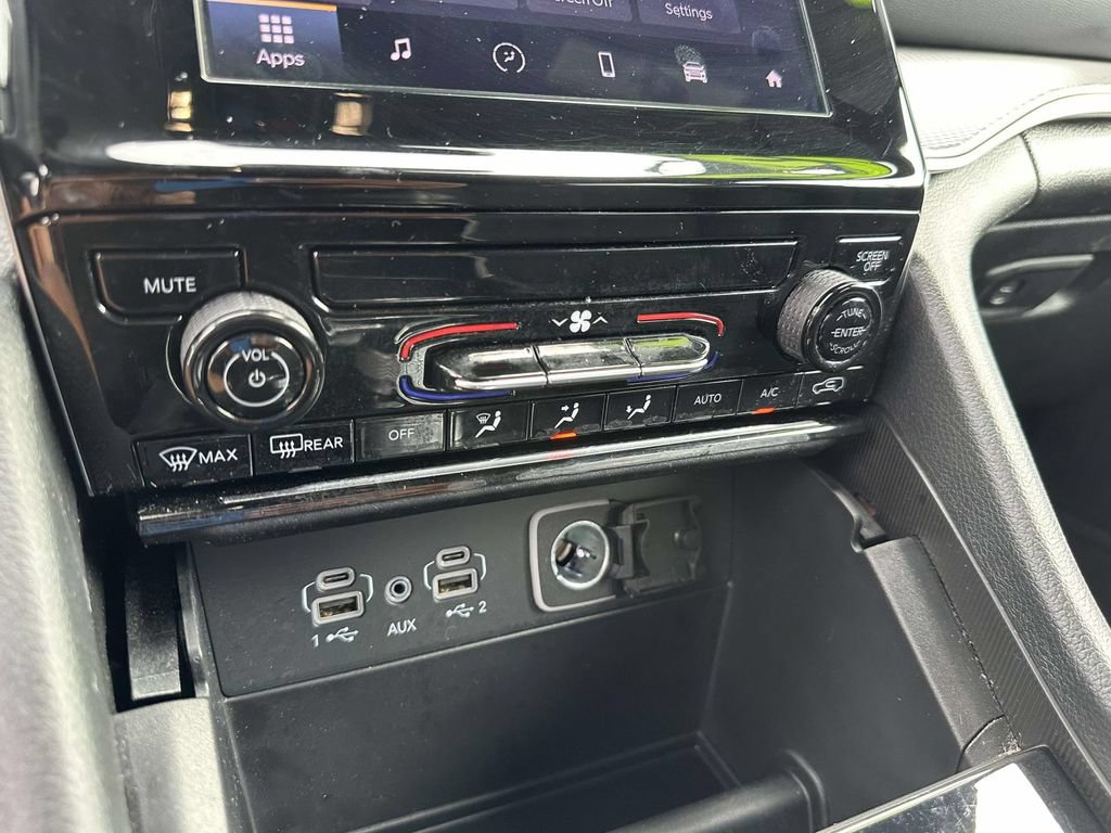 Used 2025 Jeep Grand Cherokee L Laredo AWD/4WD image 24