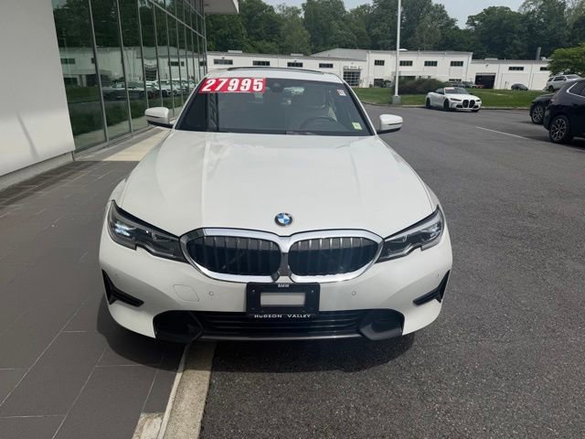 Used 2022 BMW 330i xDrive Sedan w/ Driving Assistance Package AWD/4WD image 3